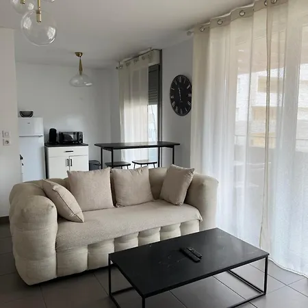 Apartament Port Marianne *